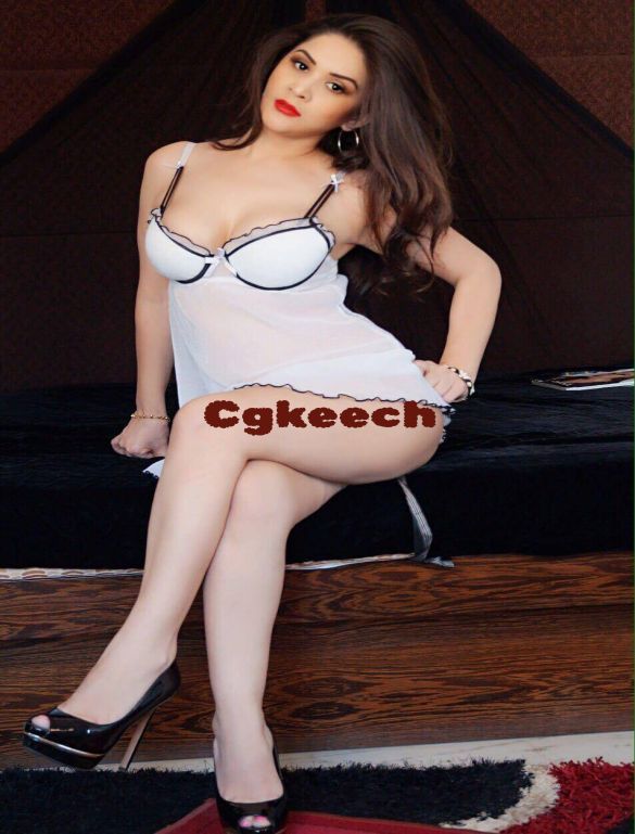 Low price VIP model college girl safe and secure call girl in Chandigarh